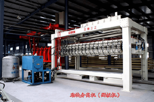 What Are the Advantages of AAC Concrete Machine